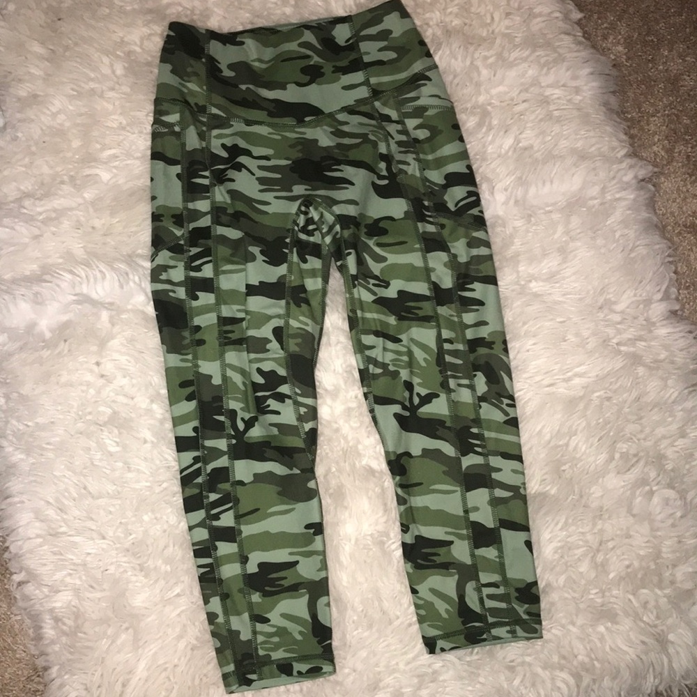 Brand new Til You Collapse Capri Leggings